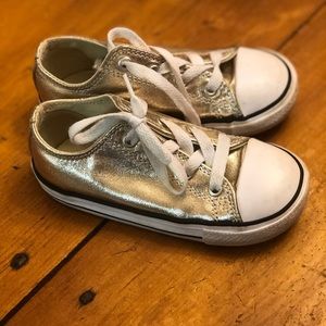Kids converse